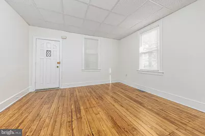 318 W Buck Street, Paulsboro, NJ 08066 - Photo 6