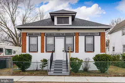 318 W Buck Street, Paulsboro, NJ 08066 - Photo 1