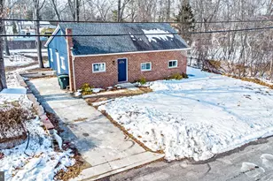 1419 Victory Ave, Monroe Township, NJ 08094 - Photo 2