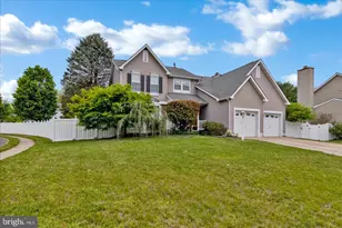 197 Aberdeen Rd, Monroe Township, NJ 08094 - Photo 2