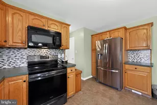 525 Lantern Way, Franklin Township, NJ 08322 - Photo 24