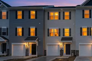 4 Victorian Way, West Deptford, NJ 08096 - Photo 1