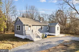 945 Washington Ave, Franklin Township, NJ 08322 - Photo 2