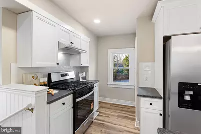 945 Washington Avenue, Franklin Township, NJ 08322 - Photo 12