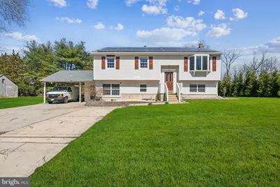1078 Lexington Drive, Woodbury, NJ 08096 - Photo 2