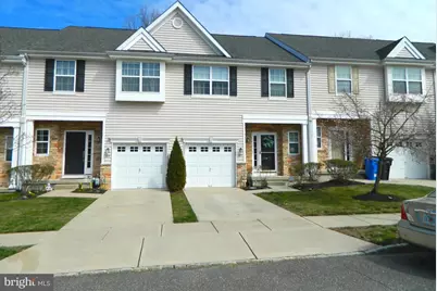 105 Oakridge, East Greenwich Township, NJ 08061 - Photo 1
