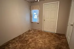 160 E Monmouth Ave, Sewell, NJ 08080 - Photo 16