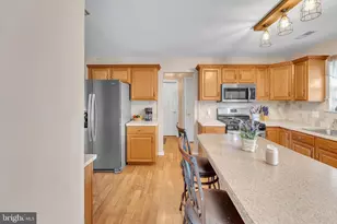 1105 Lafayette St, Monroe Township, NJ 08094 - Photo 10