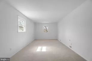 215 Hampshire Dr, Deptford, NJ 08096 - Photo 8