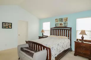 1665 Carriage Dr, Monroe Township, NJ 08094 - Photo 4