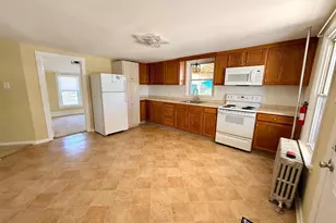 250 E Broad St, Greenwich Township, NJ 08027 - Photo 4