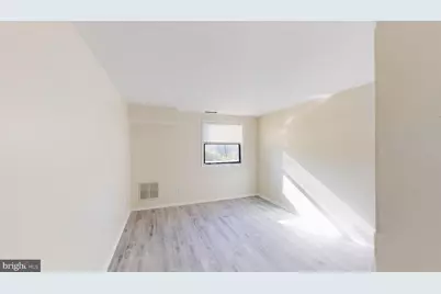 300 Broadway #D7, Westville, NJ 08093 - Photo 8