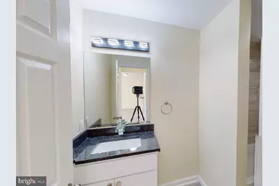 300 Broadway #D7, Westville, NJ 08093 - Photo 4