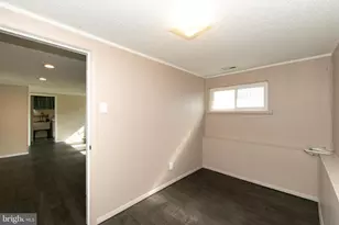 420 S Girard St, Woodbury, NJ 08096 - Photo 38