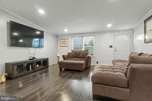 151 Robin, West Deptford, NJ 08066 - Photo 4