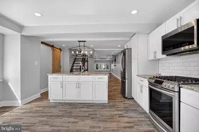 20 E Buck Street, Paulsboro, NJ 08066 - Photo 12