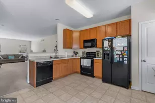 517 Boxwood Ln, Woodbury, NJ 08096 - Photo 8