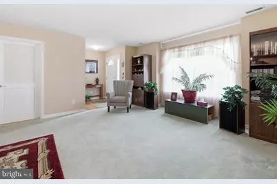 725 Virgin Island Drive, Monroe Township, NJ 08094 - Photo 8