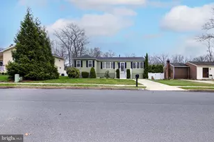 112 Karen Dr, Monroe Township, NJ 08094 - Photo 4