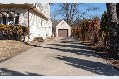 2524 Lakeside Drive, Monroe Township, NJ 08094 - Photo 4