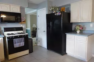 2 Hollybush Dr, Glassboro, NJ 08028 - Photo 12
