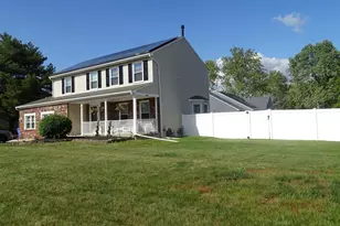 2 Hollybush Dr, Glassboro, NJ 08028 - Photo 2