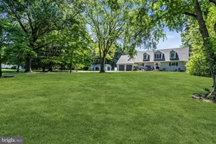 412 Greentree Rd, Sewell, NJ 08080 - Photo 2