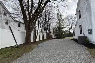 622 W Broad St, Greenwich Township, NJ 08027 - Photo 2