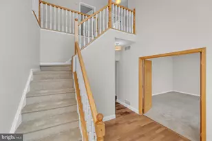 109 Saddle Ct, Harrison Township, NJ 08062 - Photo 2