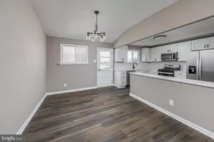 185 Ward Ln, Monroe Township, NJ 08094 - Photo 4