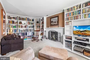 102 Massey Dr, Sewell, NJ 08080 - Photo 4