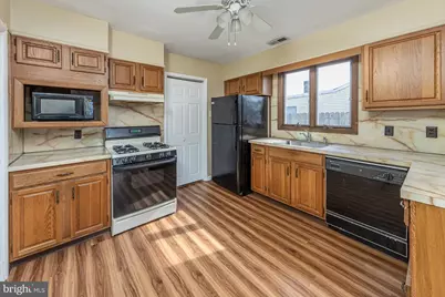 1037 Monmouth Road, Deptford, NJ 08096 - Photo 6