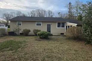 402 Georgetown Rd, Blackwood, NJ 08012 - Photo 2