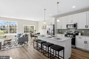 385 N Tuckahoe Rd, Monroe Township, NJ 08094 - Photo 4