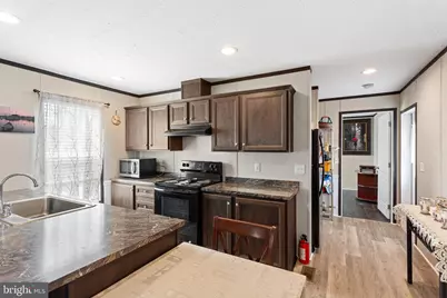 234 Iris Road, Harrison Township, NJ 08062 - Photo 4