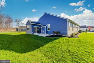 100 Castlebay Dr, Monroe Township, NJ 08094 - Photo 6