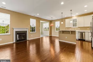 100 Castlebay Dr, Monroe Township, NJ 08094 - Photo 18