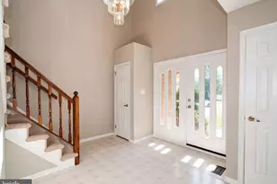 19 Peak Pl, Sewell, NJ 08080 - Photo 2