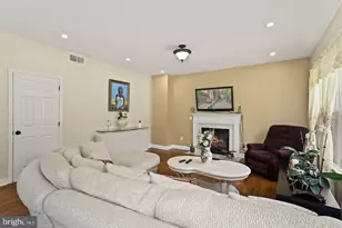 836 Rosetree Dr, Monroe Township, NJ 08094 - Photo 8