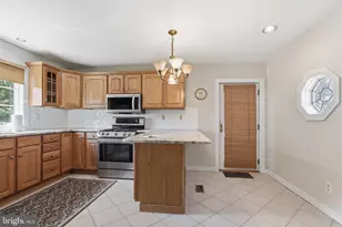 61 N Columbia, Woodbury, NJ 08096 - Photo 8