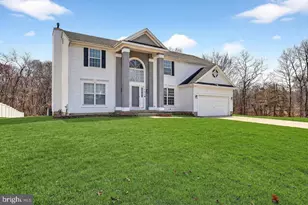 1244 Whispering Woods Dr, Monroe Township, NJ 08094 - Photo 2