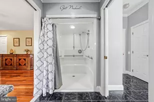 8 Cliff Ct, Sewell, NJ 08080 - Photo 52