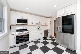 825 Lexington Ave, Washington Township, NJ 08012 - Photo 8