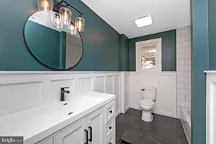 825 Lexington Ave, Washington Township, NJ 08012 - Photo 22