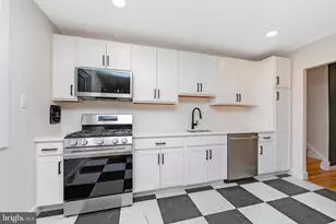 825 Lexington Ave, Washington Township, NJ 08012 - Photo 10
