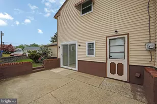 825 Lexington Ave, Washington Township, NJ 08012 - Photo 32