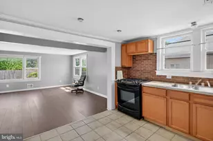 306 Delsea Dr, Sewell, NJ 08080 - Photo 10