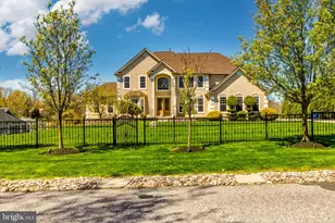 215 Sherwin Rd, Harrison Township, NJ 08062 - Photo 2