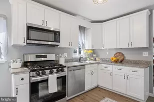 1031 Putnam Pl, Blackwood, NJ 08012 - Photo 10
