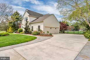 303 Belmont Ct, Harrison Township, NJ 08062 - Photo 4